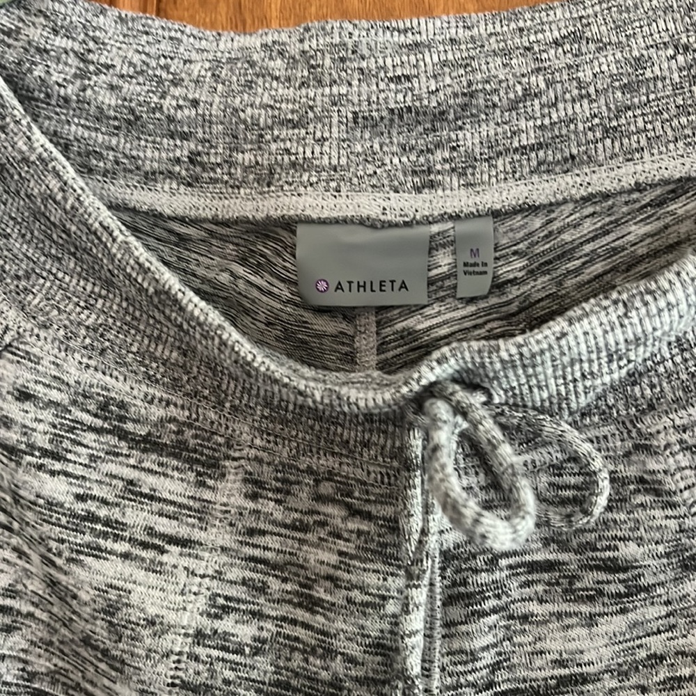 NWT Athleta Techie Sweat Ankle Pant Size: Medium - Picture 7 of 14